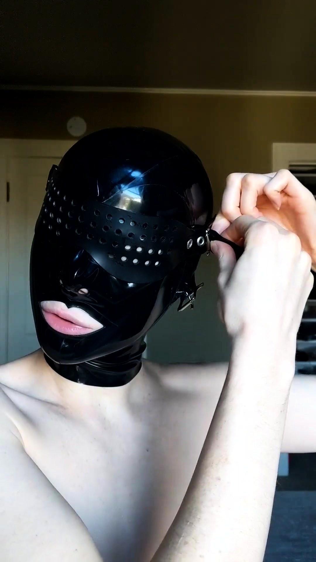 Fat Mature Mask Porn - Beautiful Amateur BDSM Fetishist Trying On Latex Hood Mask Video at Porn Lib